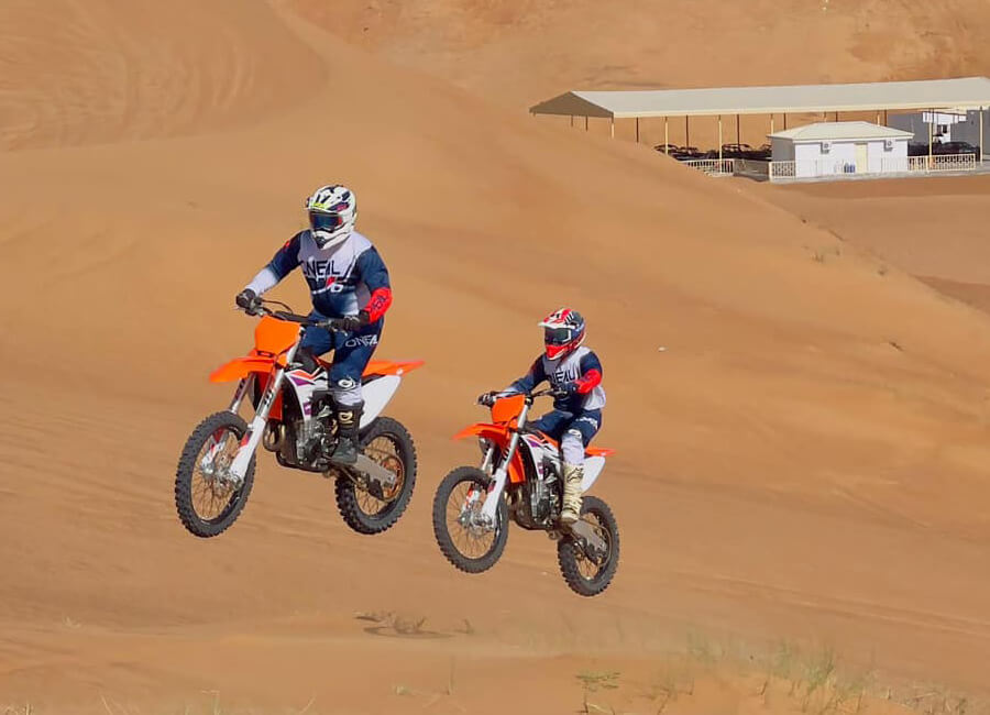 12-enduro-dirt-bike-mx-motocross-race-eventsin-dubai-uae-al-badayer