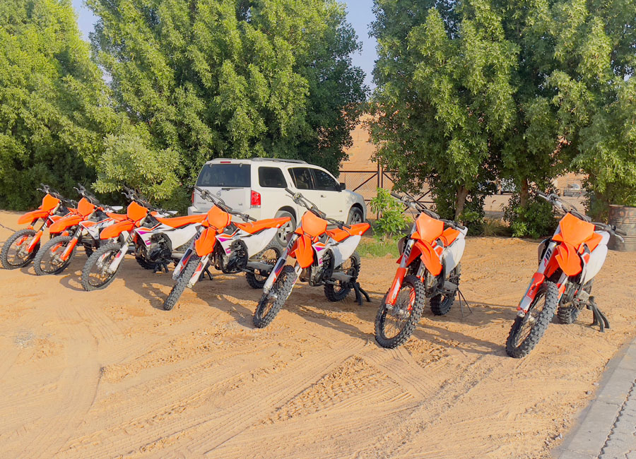 12-motocross-rental-for-men-women-for-off-road-tours-in-dubai-al-badayer-uae