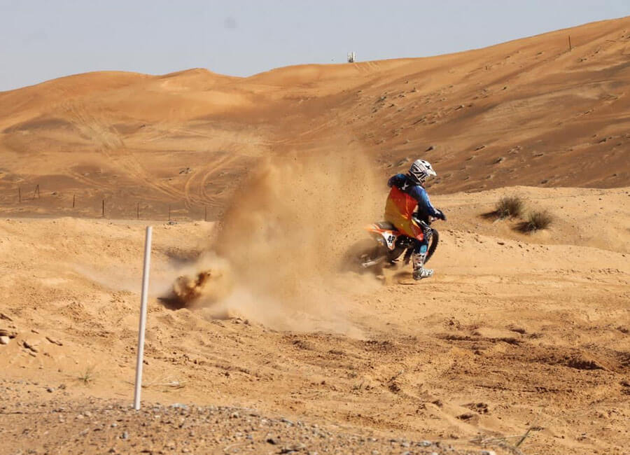 17-.enduro-dirt-bike-track-for-training-in-uae-dubai-al-badayer