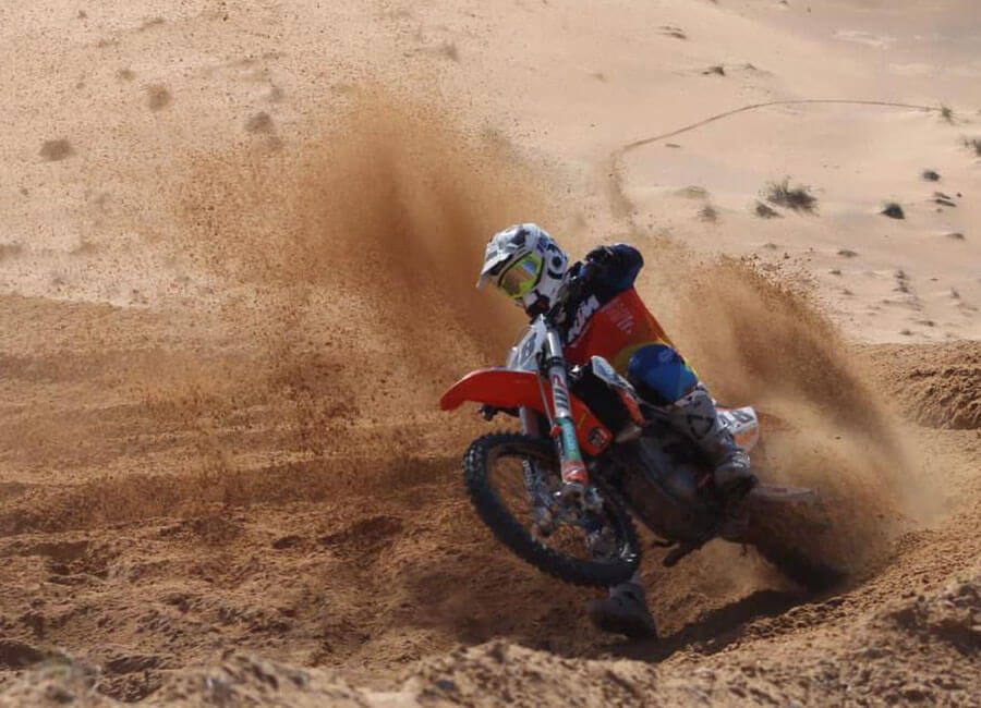 8-affordable-desert-bike-track-rental-al-badayer-big-red-uae